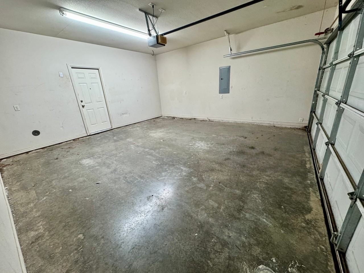 5812 Blackmon Ct - Photo 6 of 20