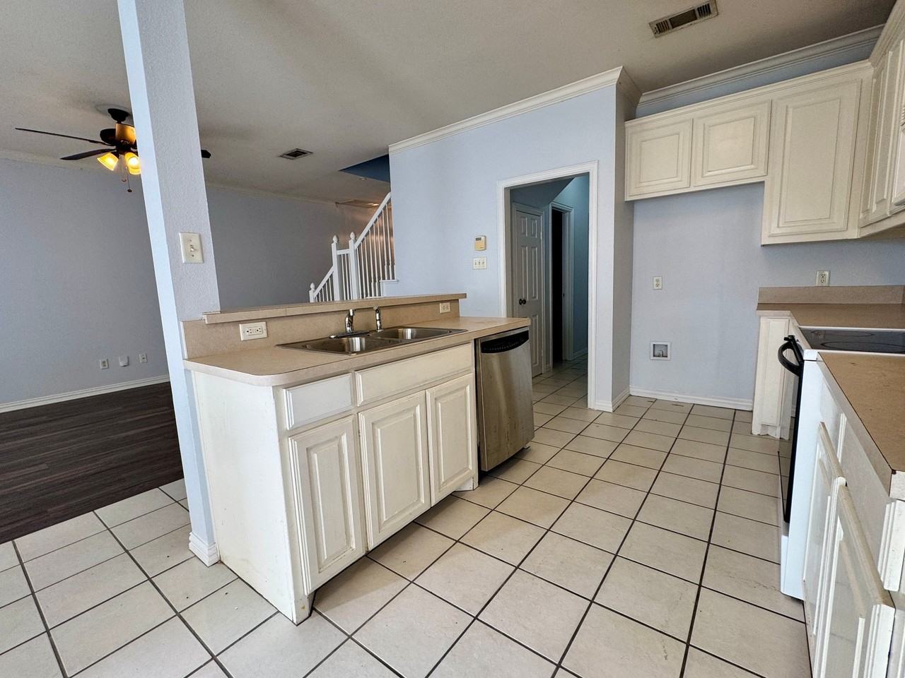 5812 Blackmon Ct - Photo 7 of 20