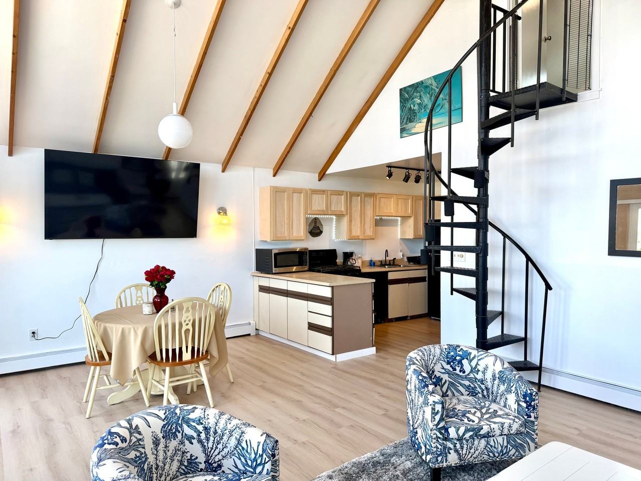 59 Ocean Blvd - Photo 6 of 13