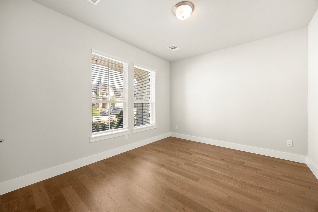 3018 Native Spring Dr - Photo 3 of 20