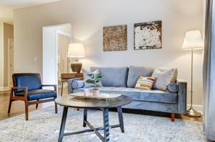featured image of 740 Zumstein Ln #107