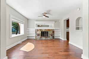 featured image of 2443 N Clay St