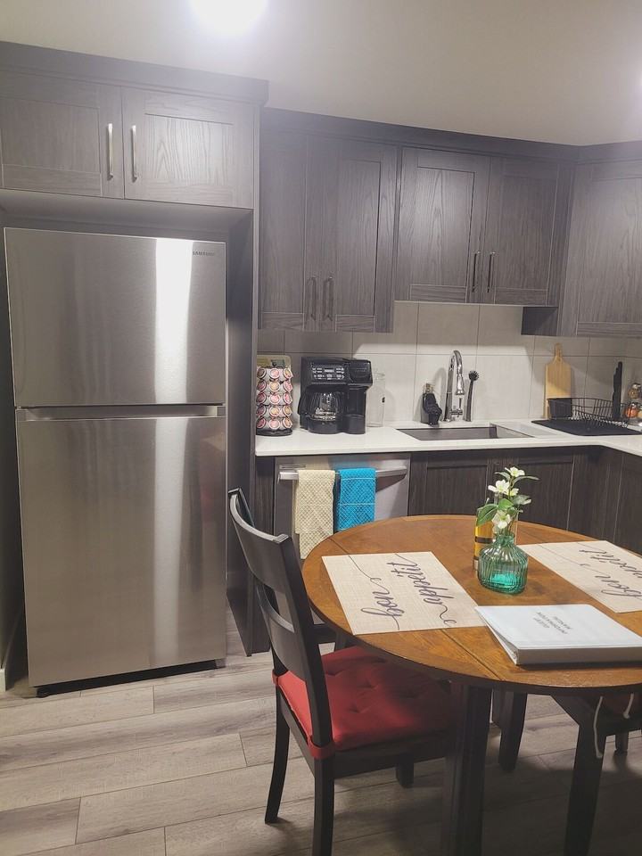 214 Lucas Terr Nw - Photo 4 of 20
