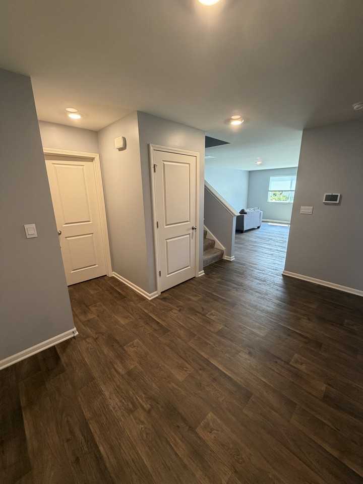 9 W Lake Ct #9 - Photo 4 of 27