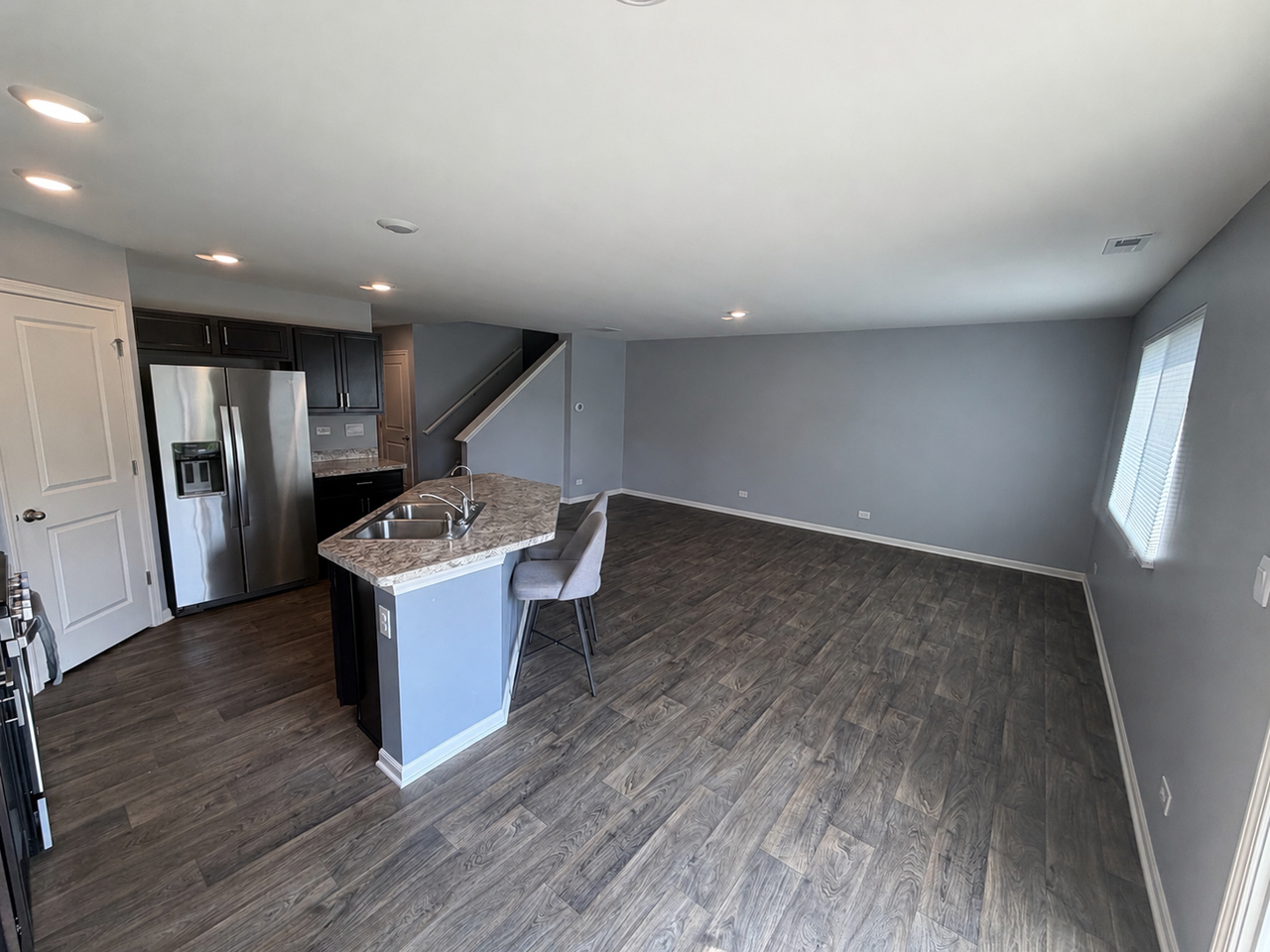 9 W Lake Ct #9 - Photo 6 of 27
