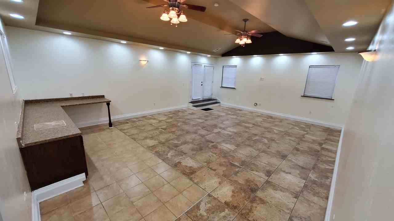 89 Spring Grove Dr #NA - Photo 3 of 50