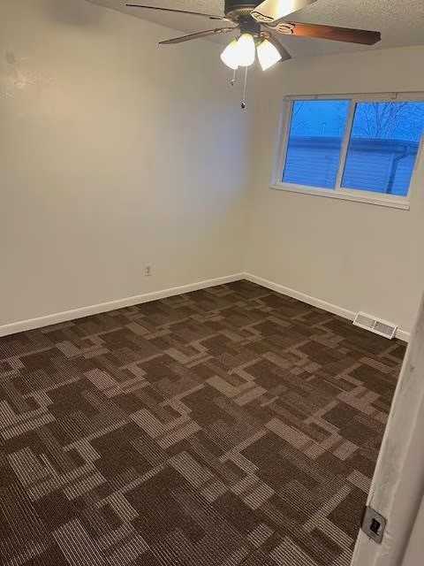 2113 28th St - Photo 7 of 10
