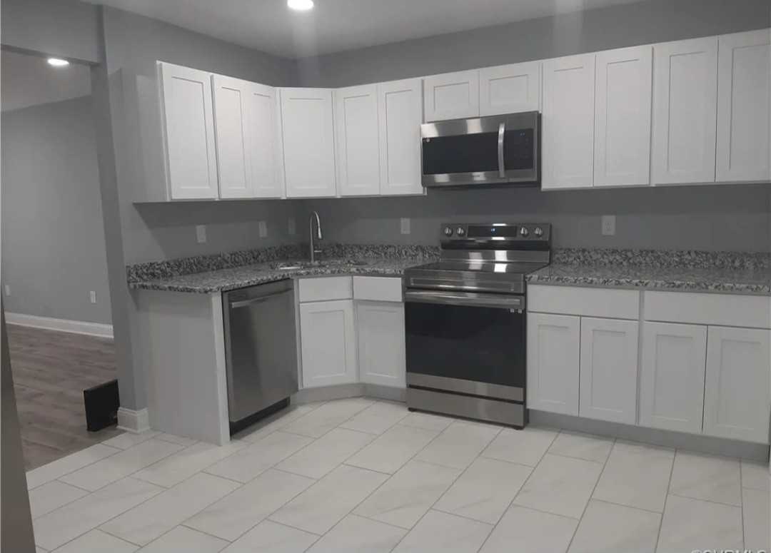 1351 Minefee St - Photo 2 of 7