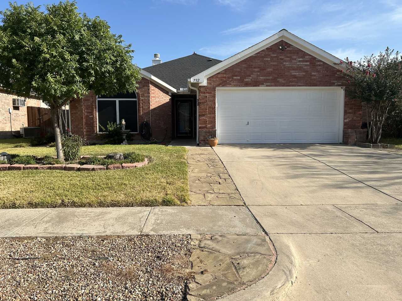 732 Bridle Trl #NA - Photo 2 of 16