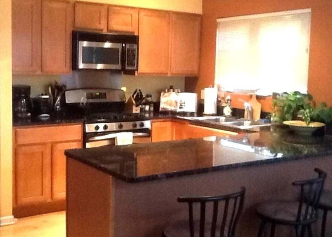 220 Des Plaines Ave #A - Photo 4 of 4