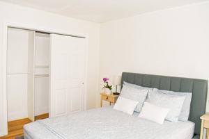 featured image of 380 Ferry St #1