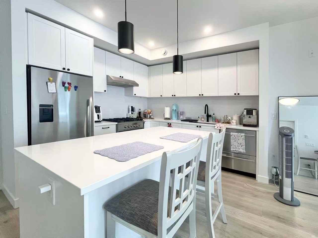 2425 166 Street - Photo 3 of 12