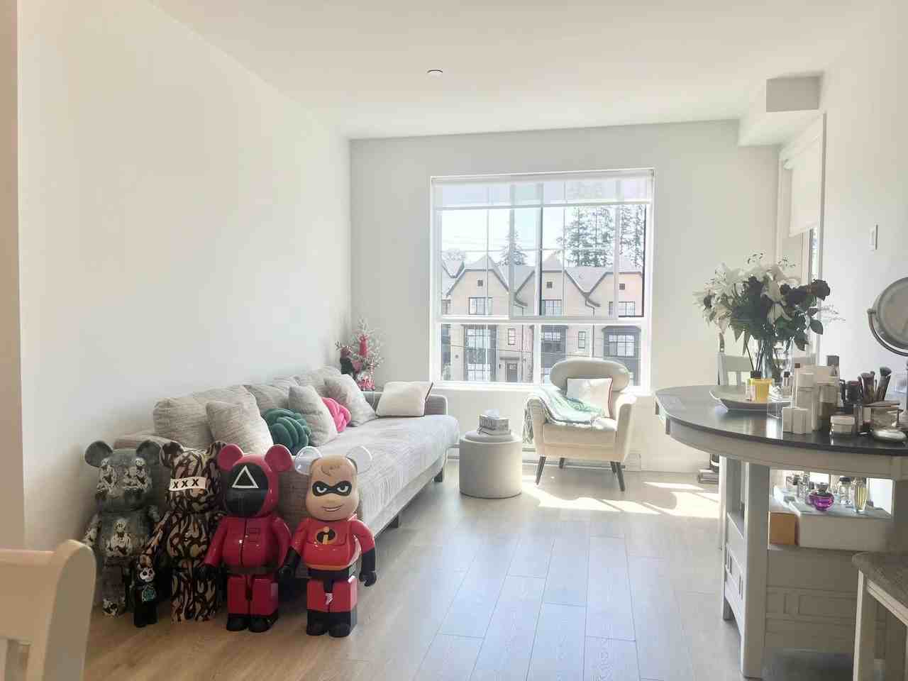 2425 166 Street - Photo 4 of 12