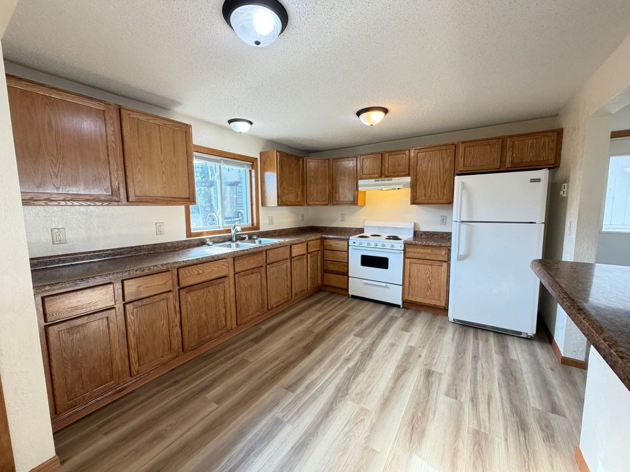 2406 Hill Ave #2 - Photo 7 of 23