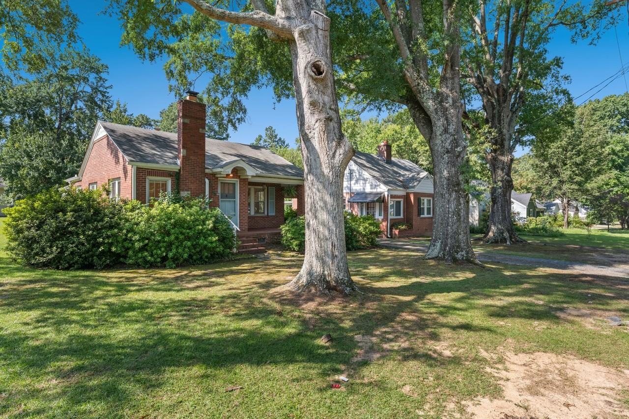 303 W Carver St - Photo 2 of 20