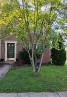 featured image of 8 Mabel Ln #8