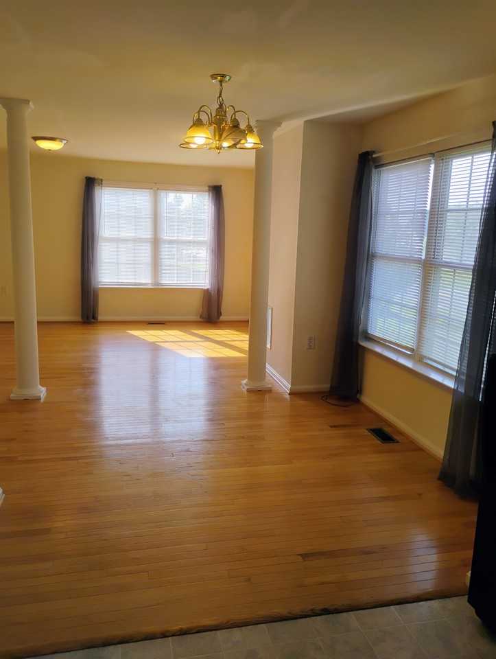8 Mabel Ln #8 - Photo 4 of 12