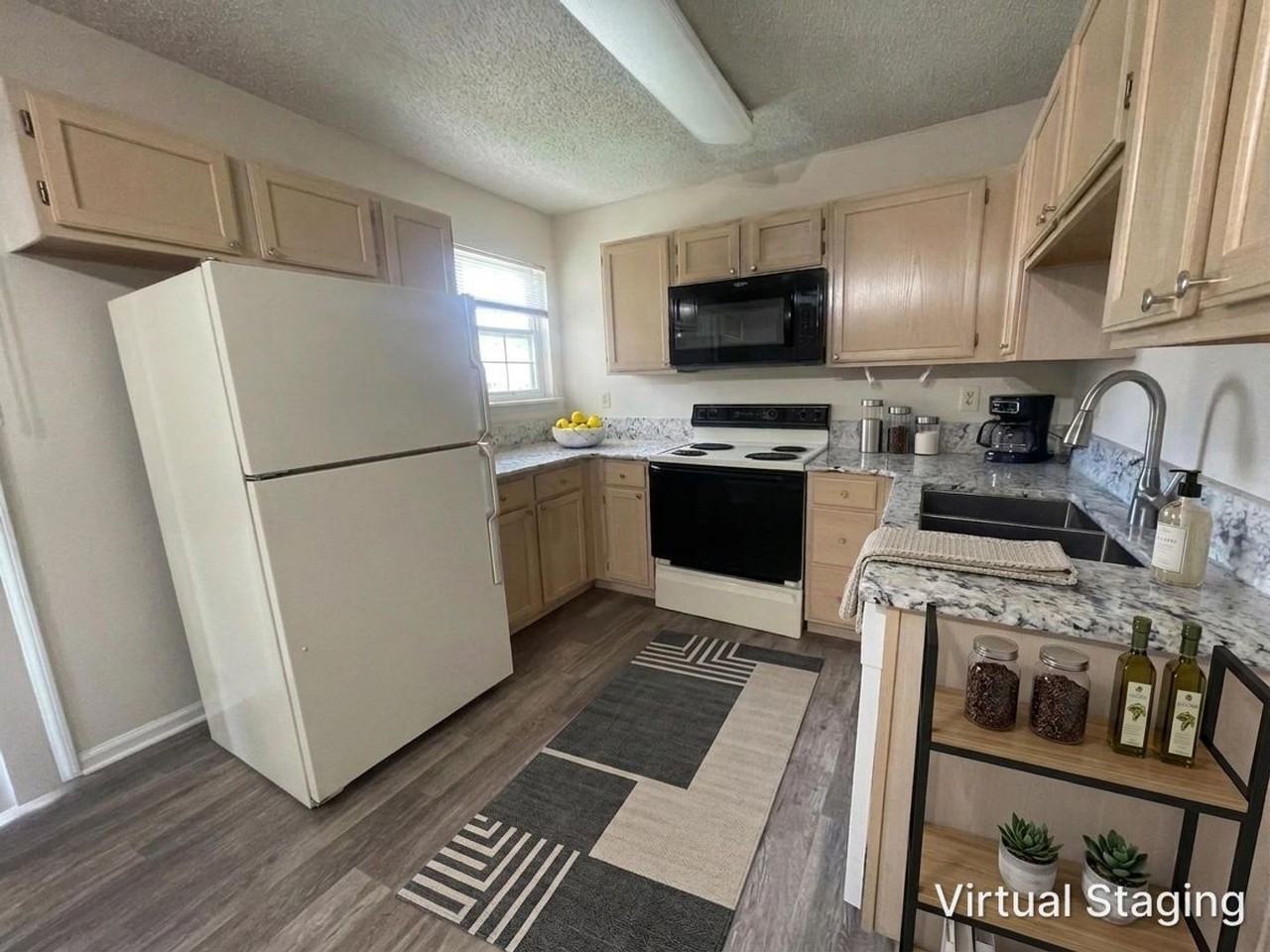 119 Vixen Cir #I - Photo 3 of 6