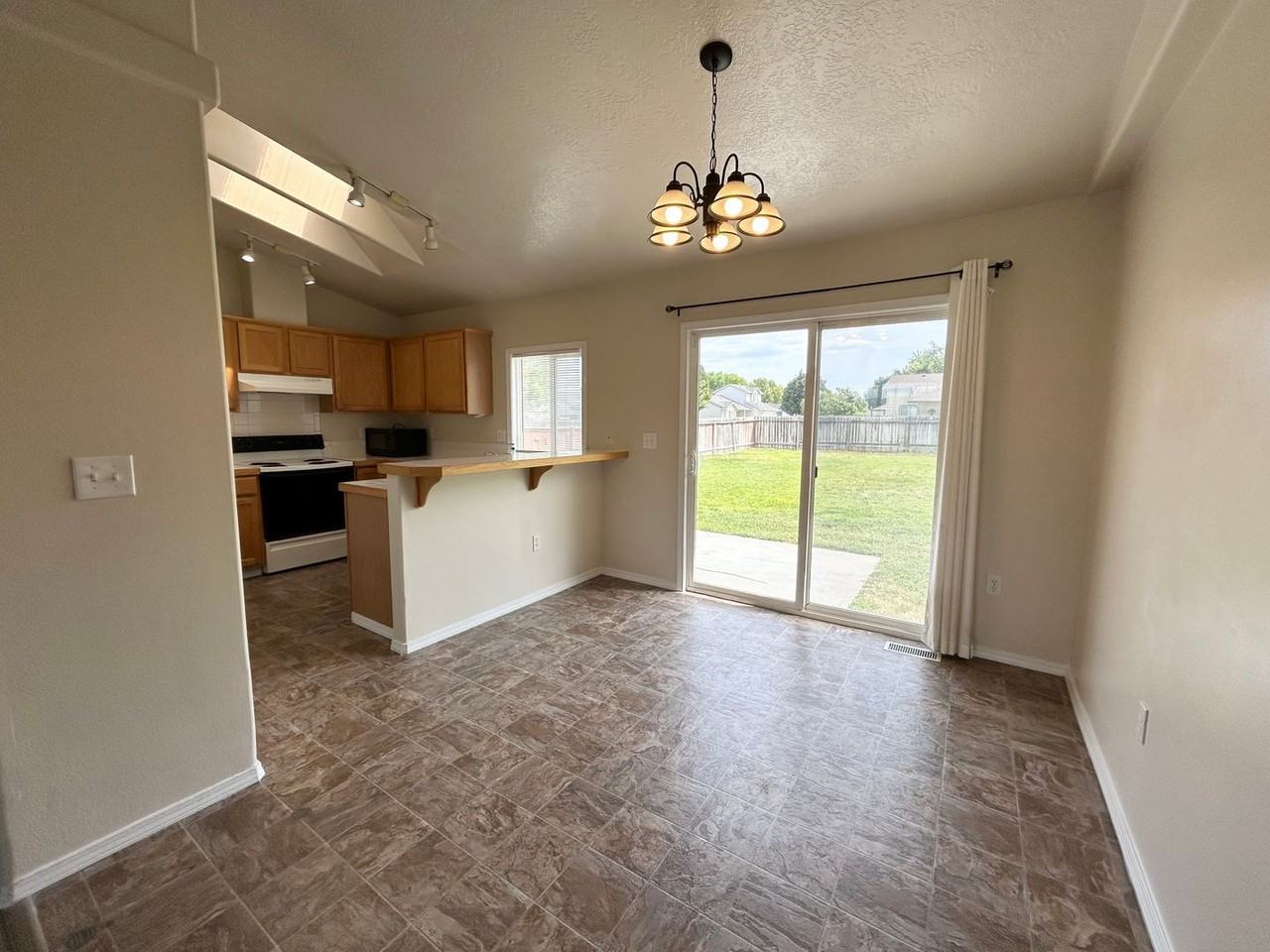 8137 Waterfowl Ave - Photo 5 of 21