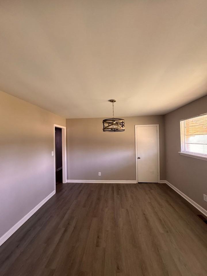 727 Old Nunez Rd - Photo 4 of 14