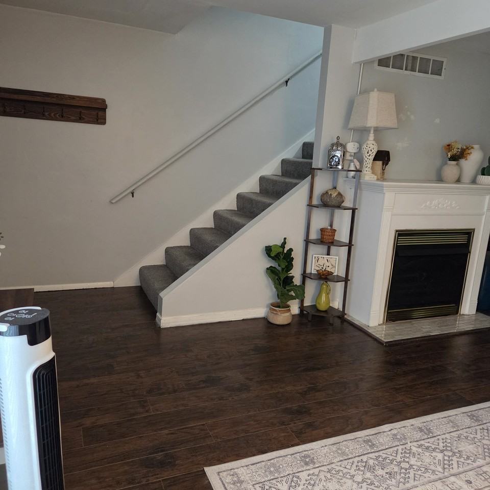 4353 Sampson Rd #2RM2 - Photo 6 of 17
