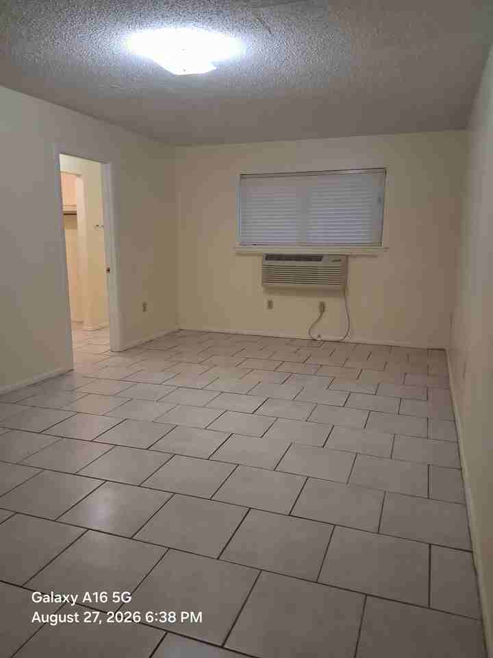 3139 Addison St #2 - Photo 5 of 19