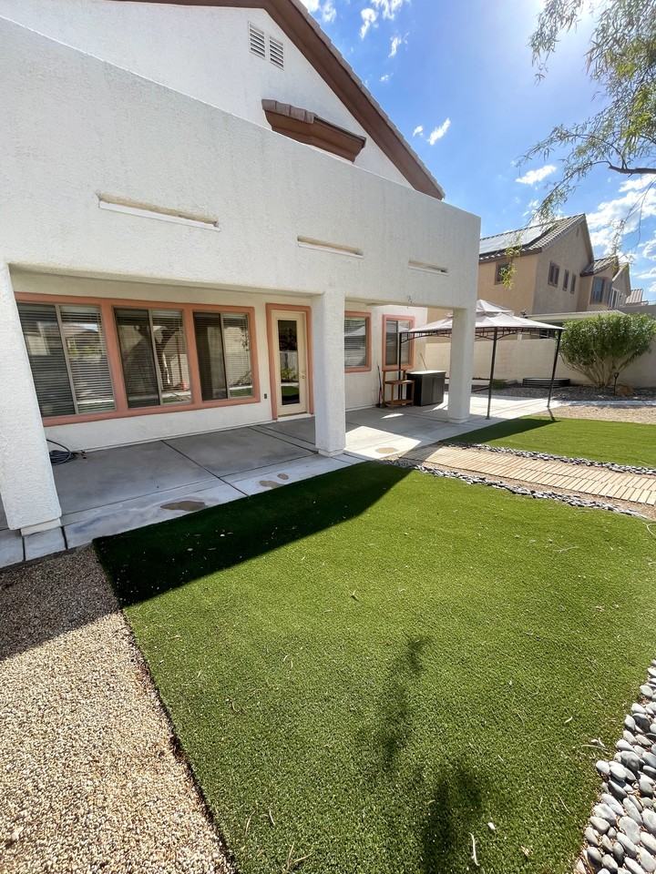 5136 Masotta Ave #NA - Photo 3 of 18