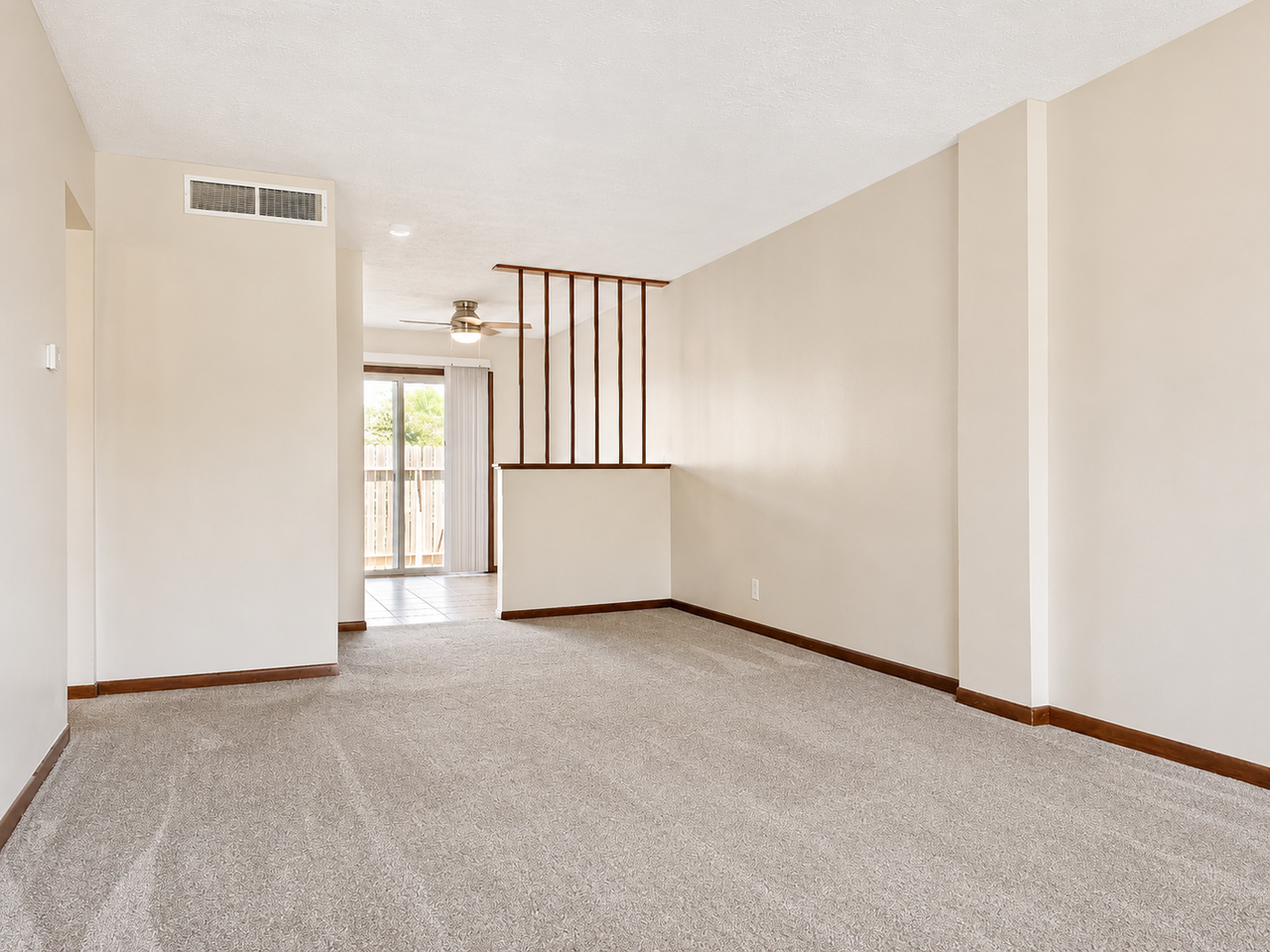 7401 Ames Cir - Photo 3 of 15