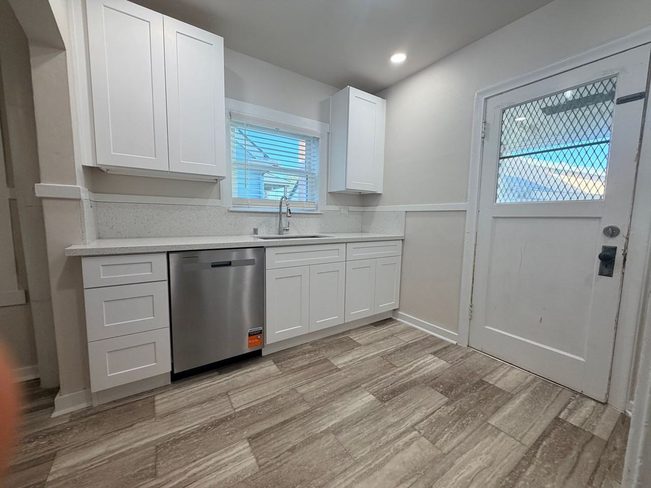 153 18th Ave - Photo 2 of 19