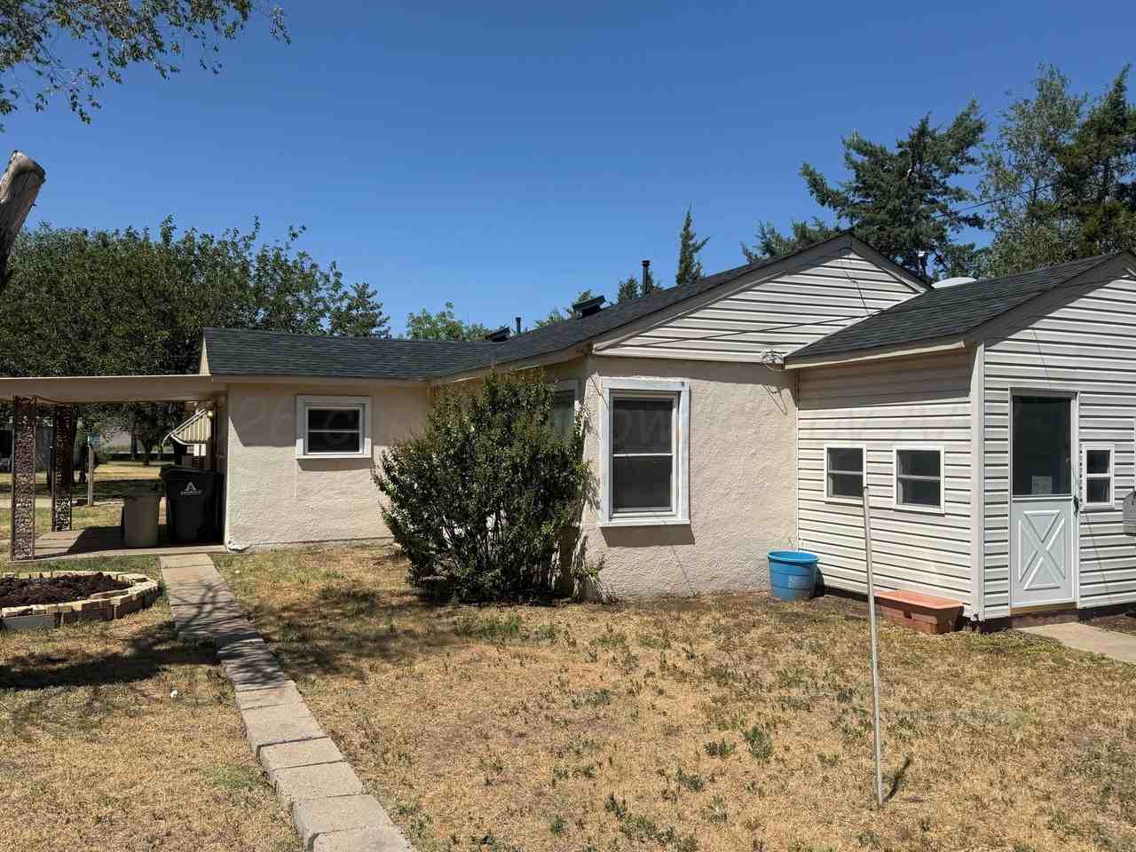 1534 Bell St - Photo 6 of 7