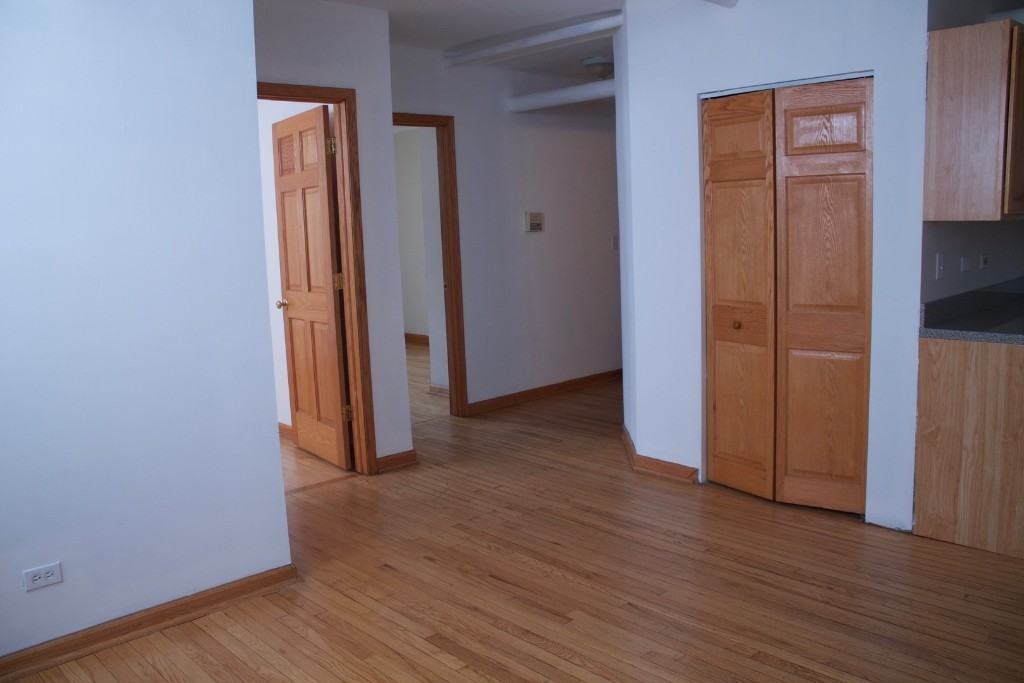 833 Dobson St - Photo 3 of 3