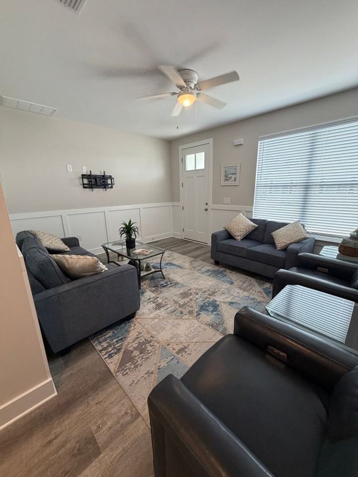 114 Penny Ln - Photo 5 of 12