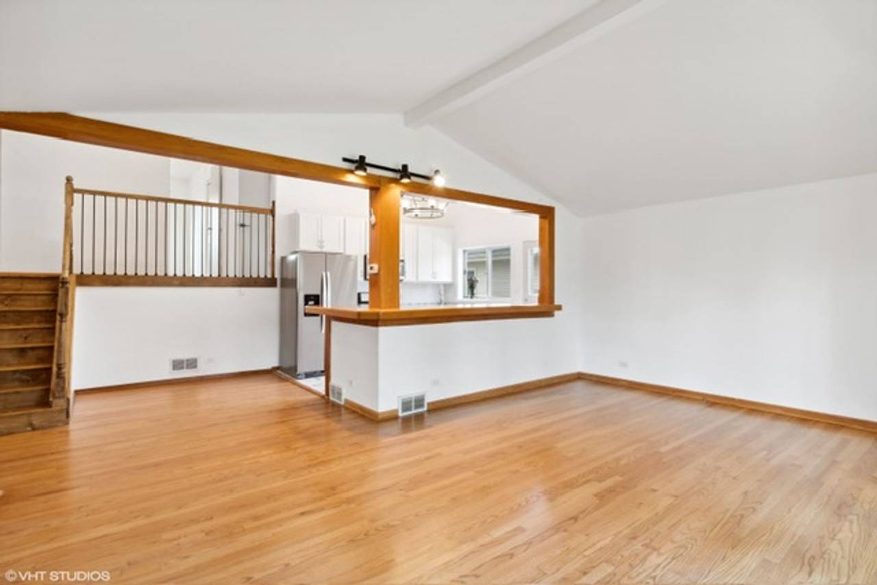 403 E Lake Ave - Photo 7 of 18