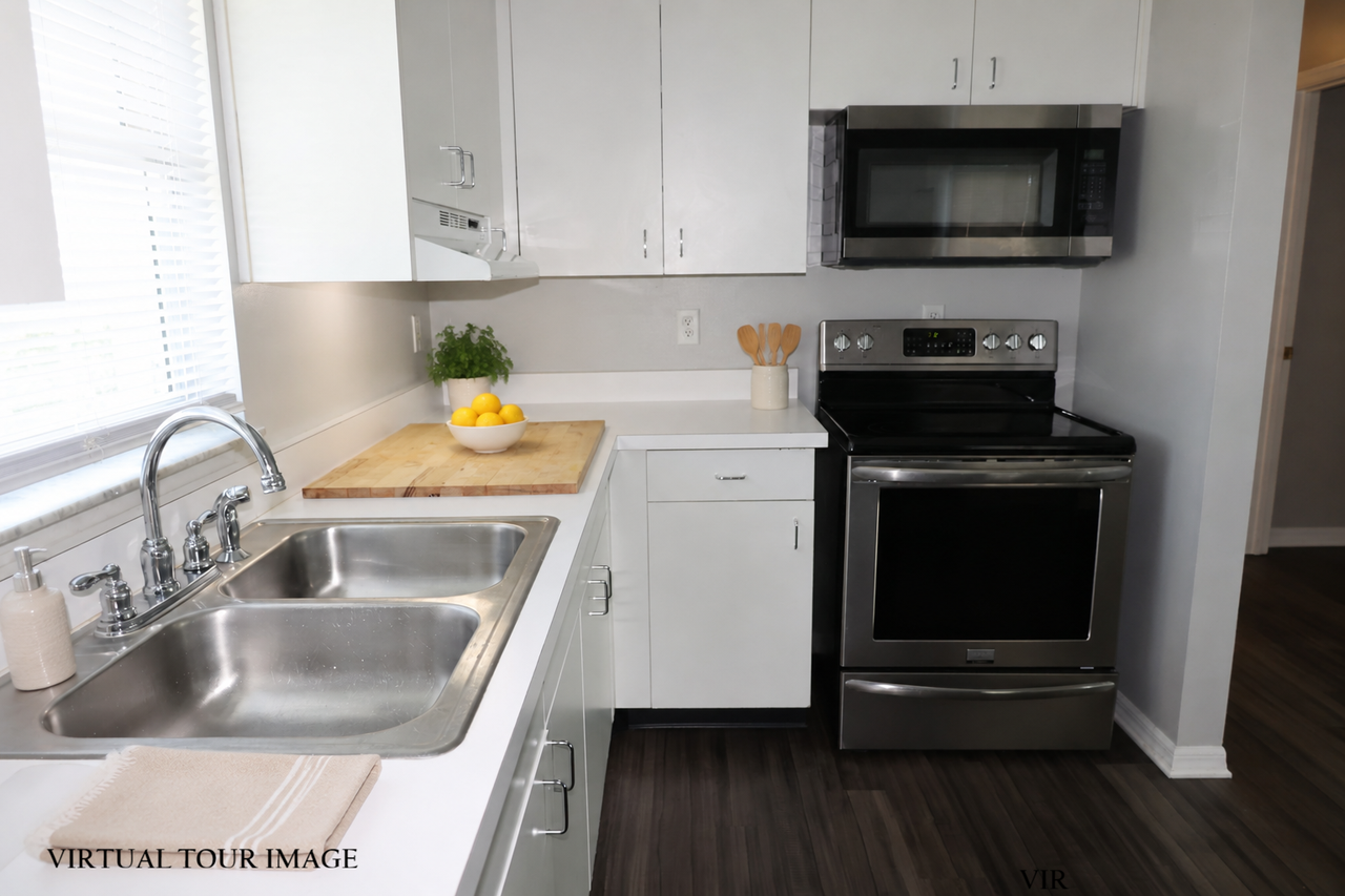 18th St & 11th Ave - Photo 4 of 11