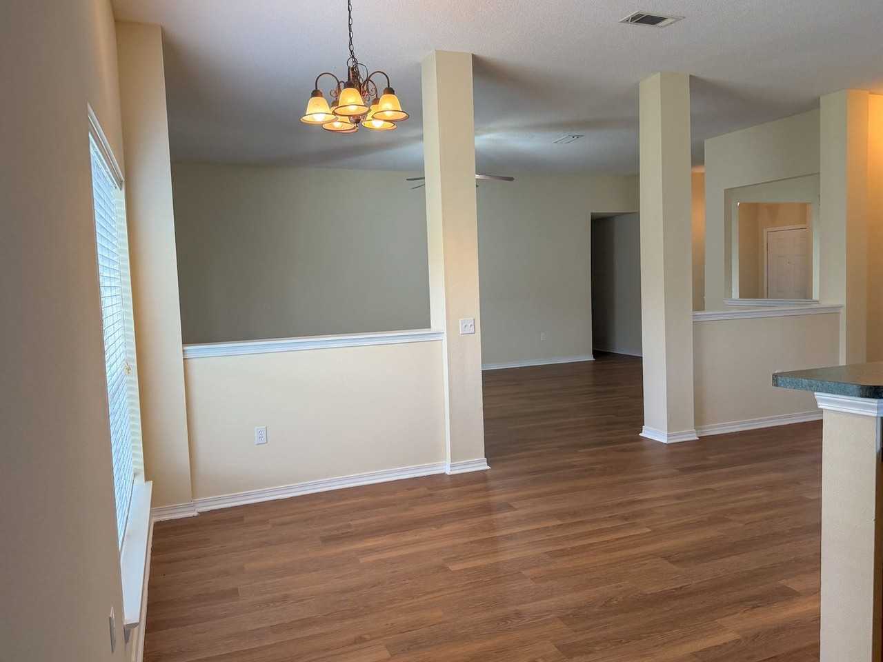 5442 E Brook Dr - Photo 4 of 17