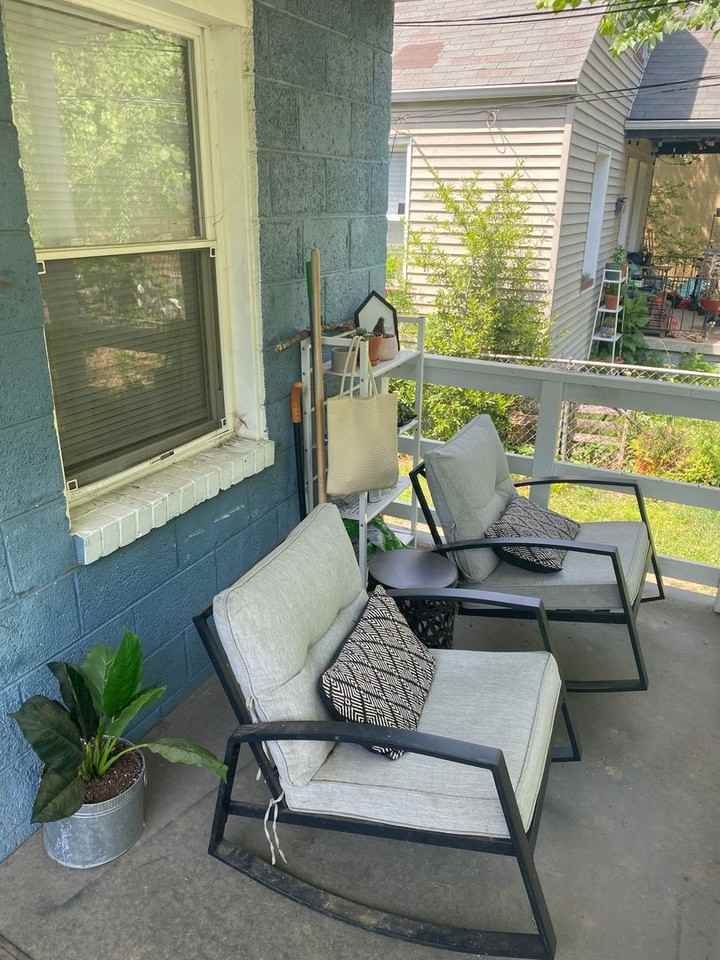1112 S Lombardy St - Photo 4 of 11