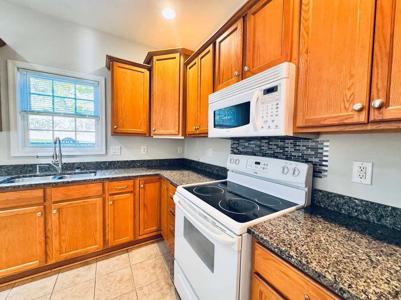 22 Ballard Ct - Photo 7 of 23