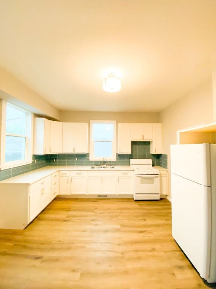 7015 S Grand Ave - Photo 4 of 6