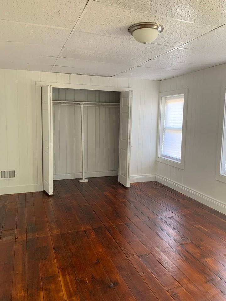 241 S Penn St - Photo 3 of 12