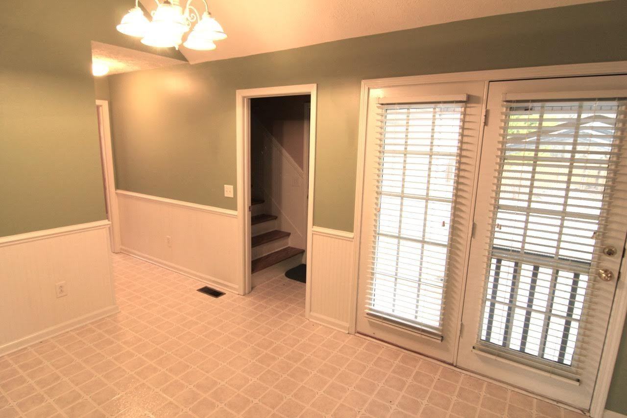 2552 Lismore Dr - Photo 7 of 10