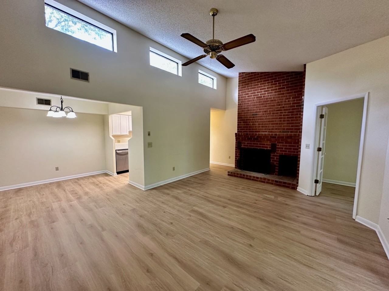103 Turtle Creek Rd - Photo 3 of 13