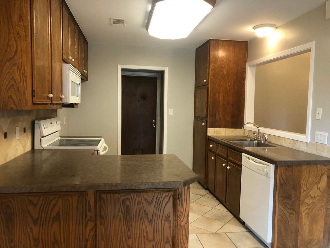 109 Chama Dr - Photo 4 of 7