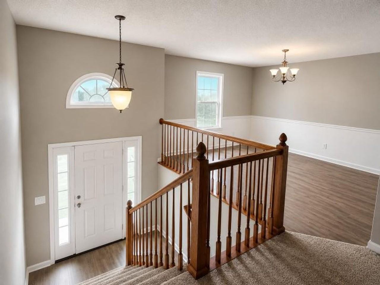 1423 Addison Dr - Photo 2 of 25