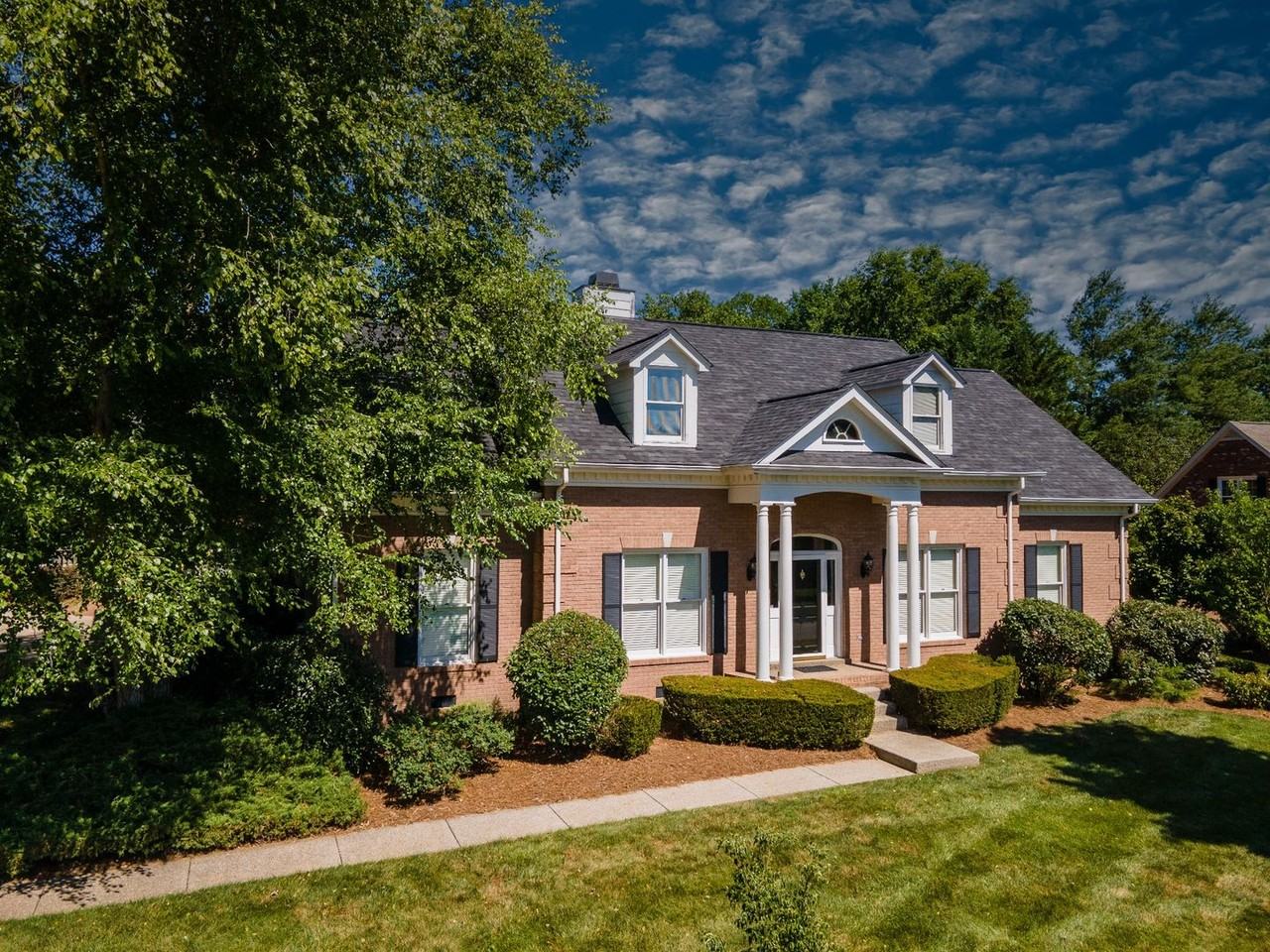 2008 Hunterwood Dr - Photo 4 of 46