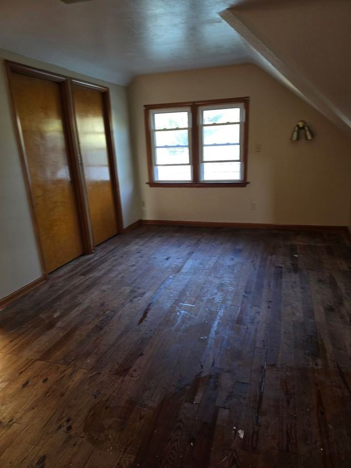 12405 Reindeer Ave - Photo 7 of 10