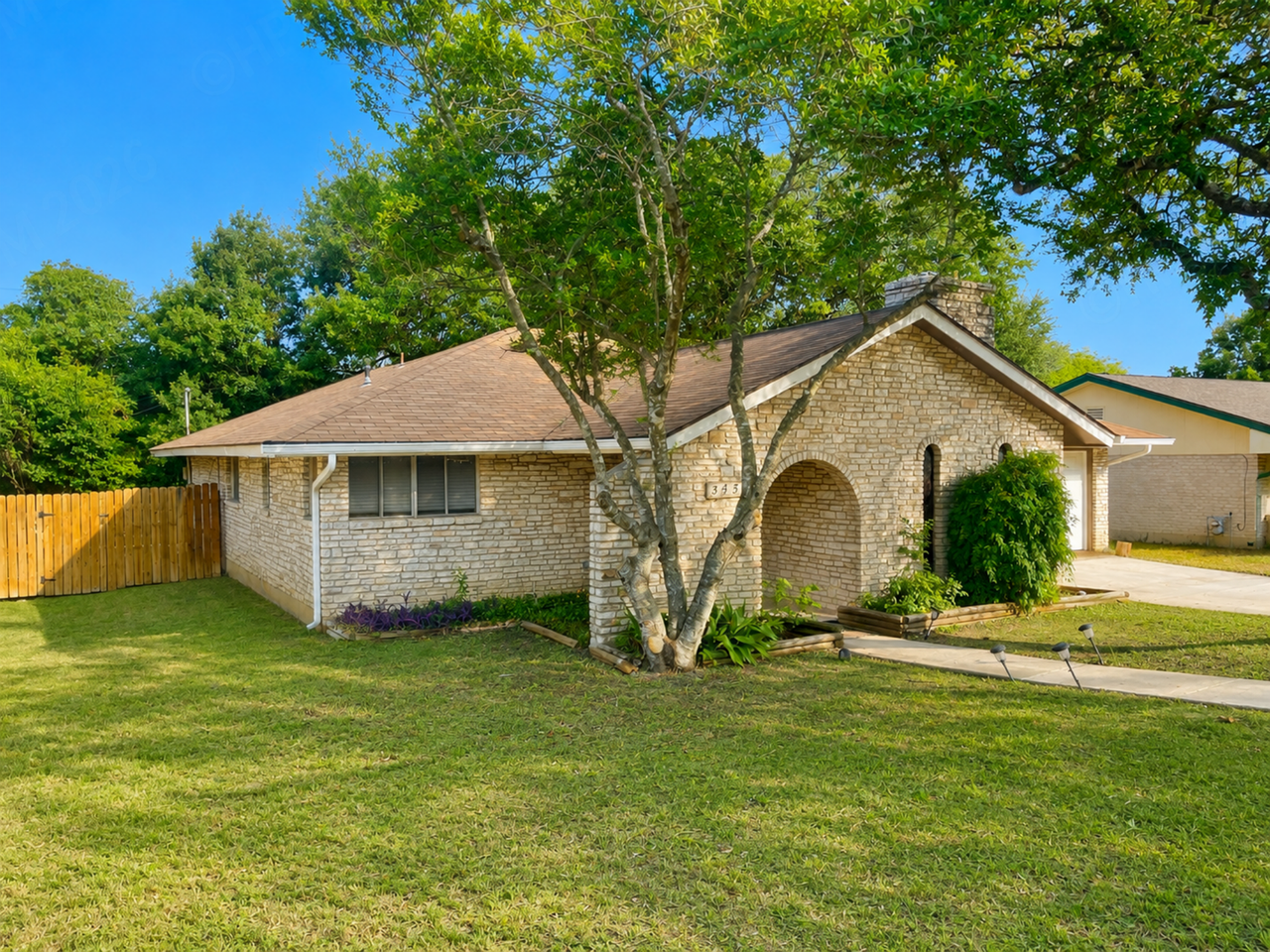 3435 Sugarhill Dr - Photo 3 of 20