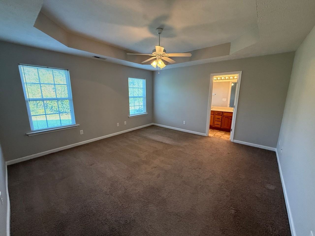 2058 Barretts Ridge Dr - Photo 7 of 19