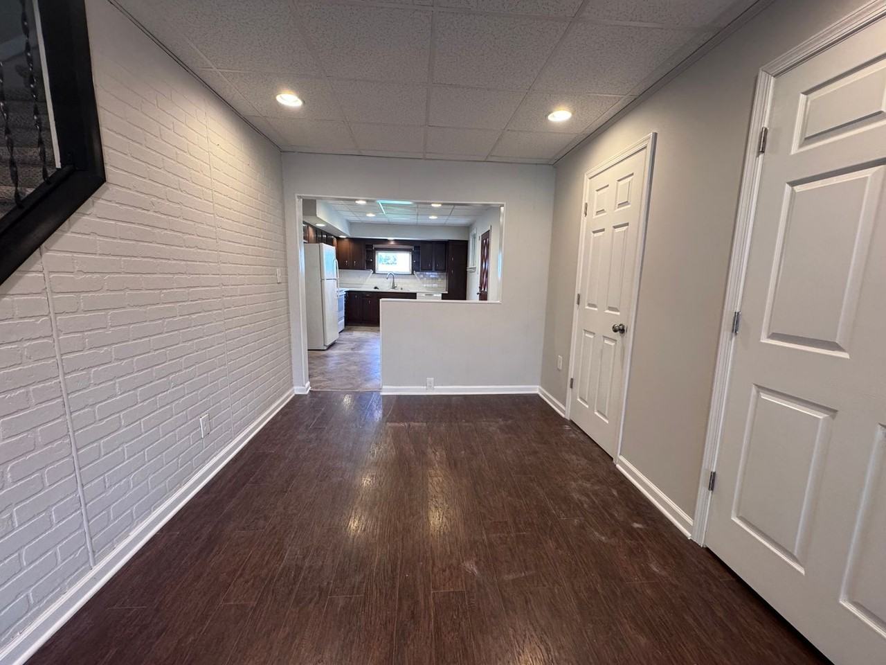 127 S 6th St - Photo 3 of 15