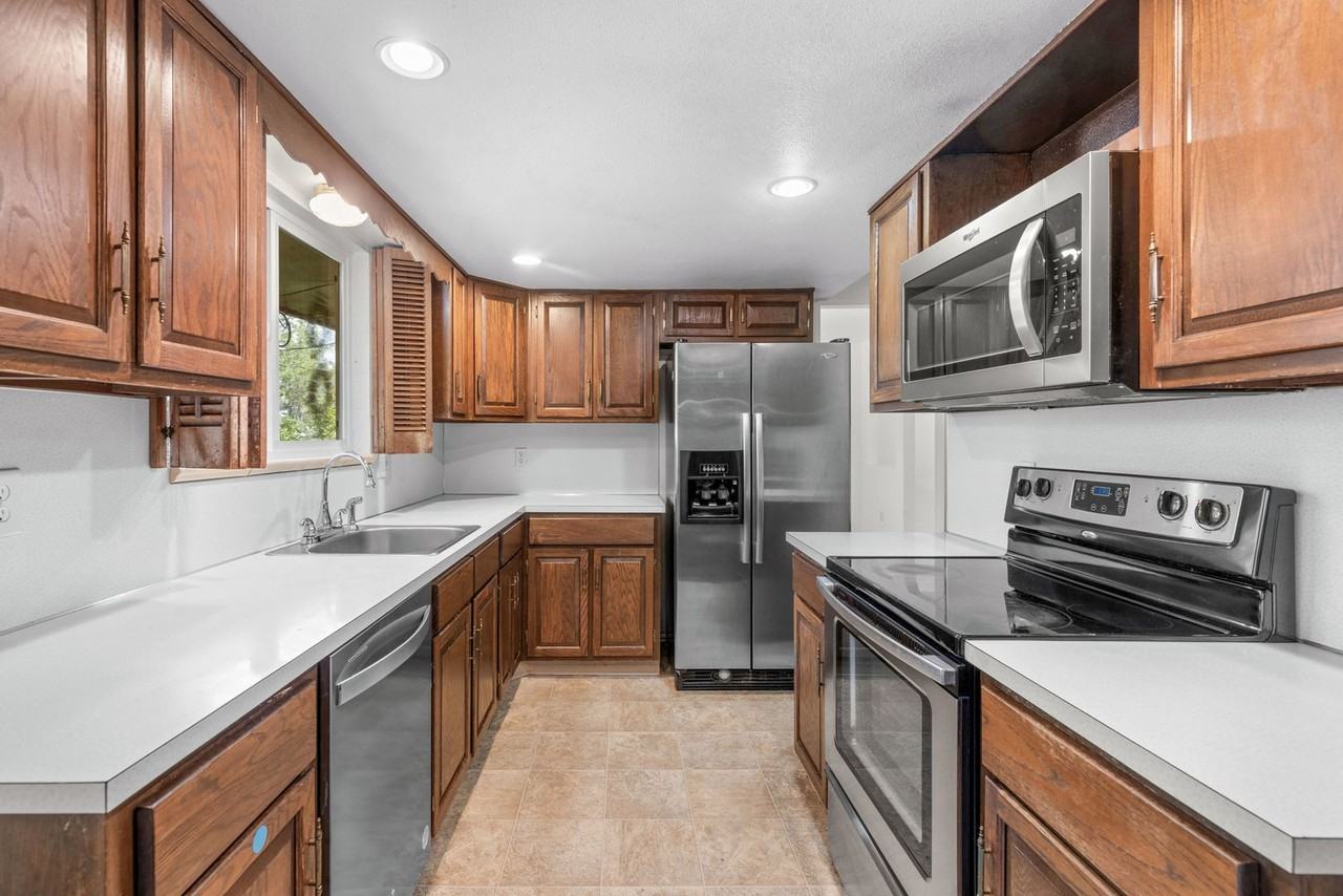 3095 Heidelberg Dr - Photo 5 of 26