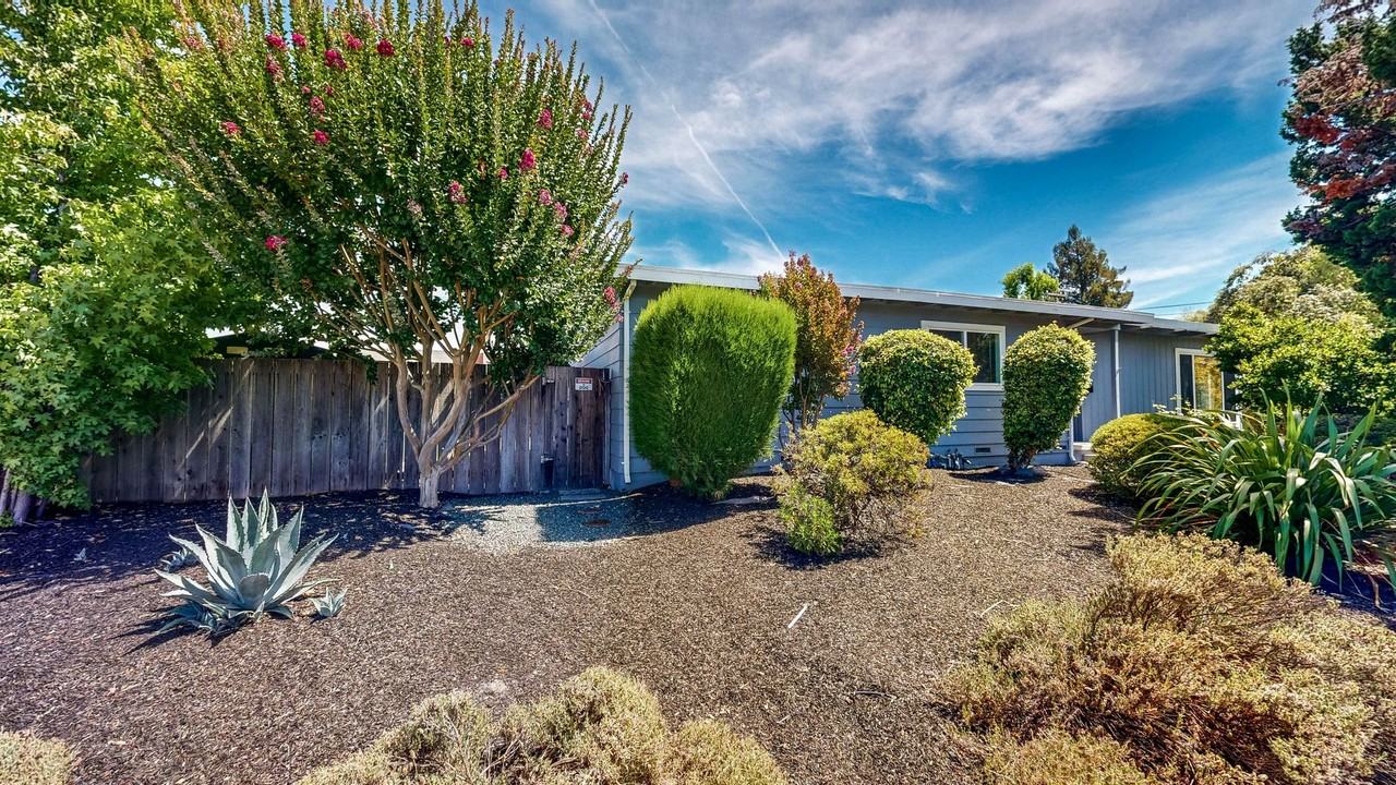 2220 Boise Ct - Photo 7 of 50